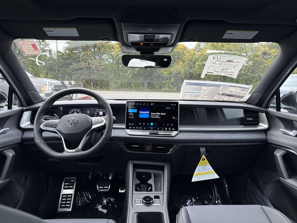 new 2025 Volkswagen Tiguan car, priced at $37,702