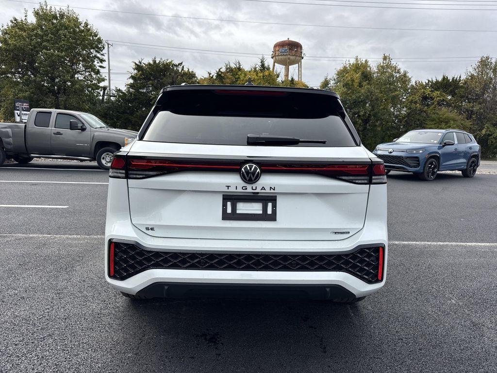 new 2025 Volkswagen Tiguan car, priced at $37,702