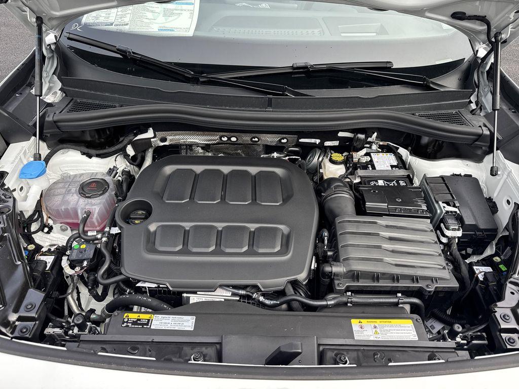 new 2025 Volkswagen Tiguan car, priced at $37,702