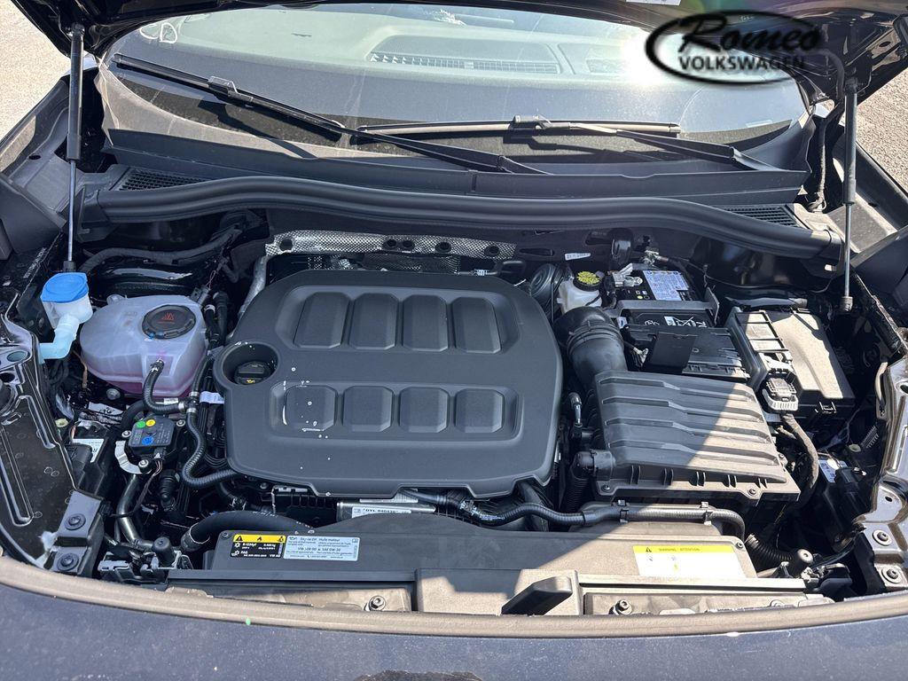 new 2025 Volkswagen Tiguan car, priced at $37,692
