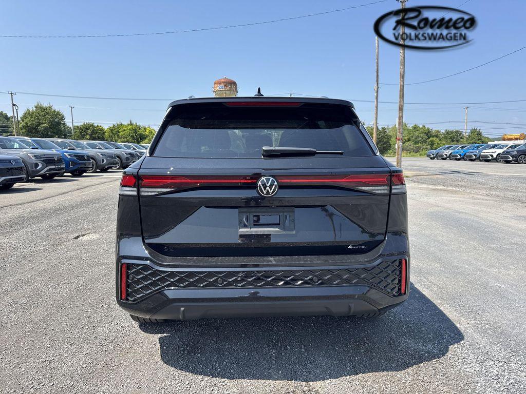 new 2025 Volkswagen Tiguan car, priced at $37,692