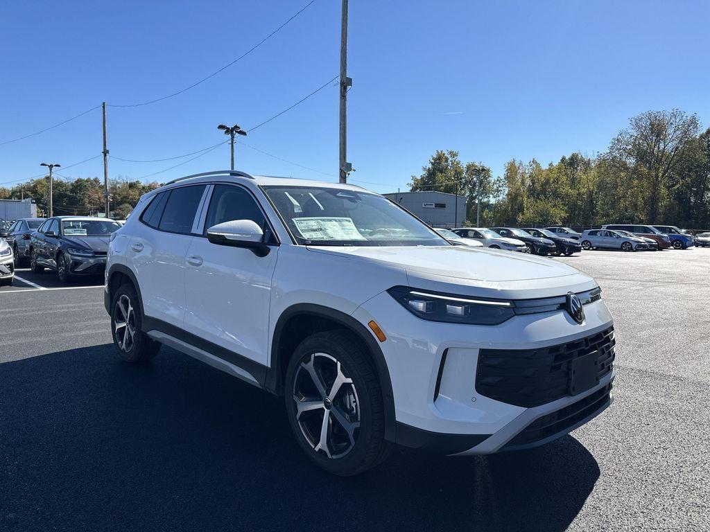new 2025 Volkswagen Tiguan car, priced at $35,287