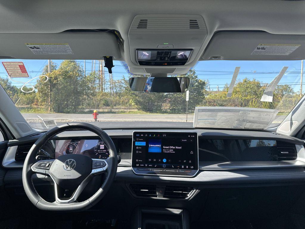 new 2025 Volkswagen Tiguan car, priced at $35,287
