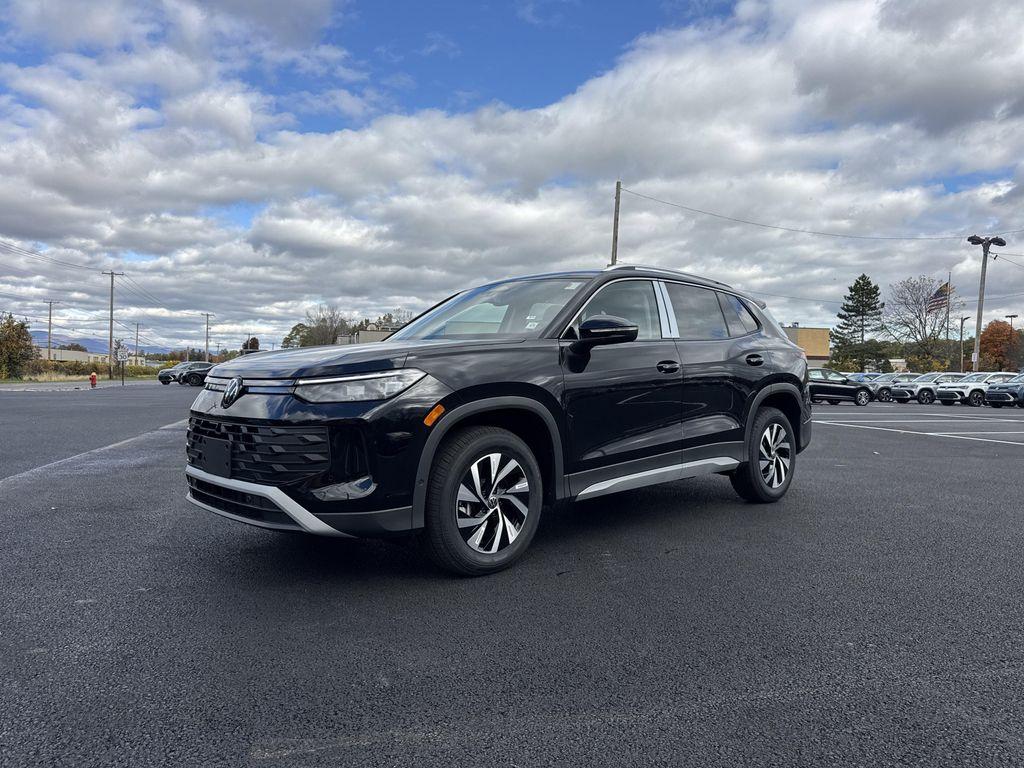 new 2025 Volkswagen Tiguan car, priced at $30,882