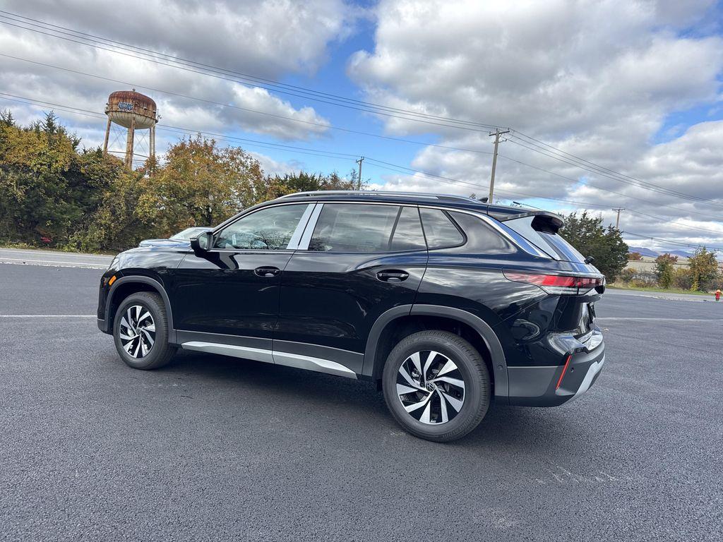 new 2025 Volkswagen Tiguan car, priced at $30,882