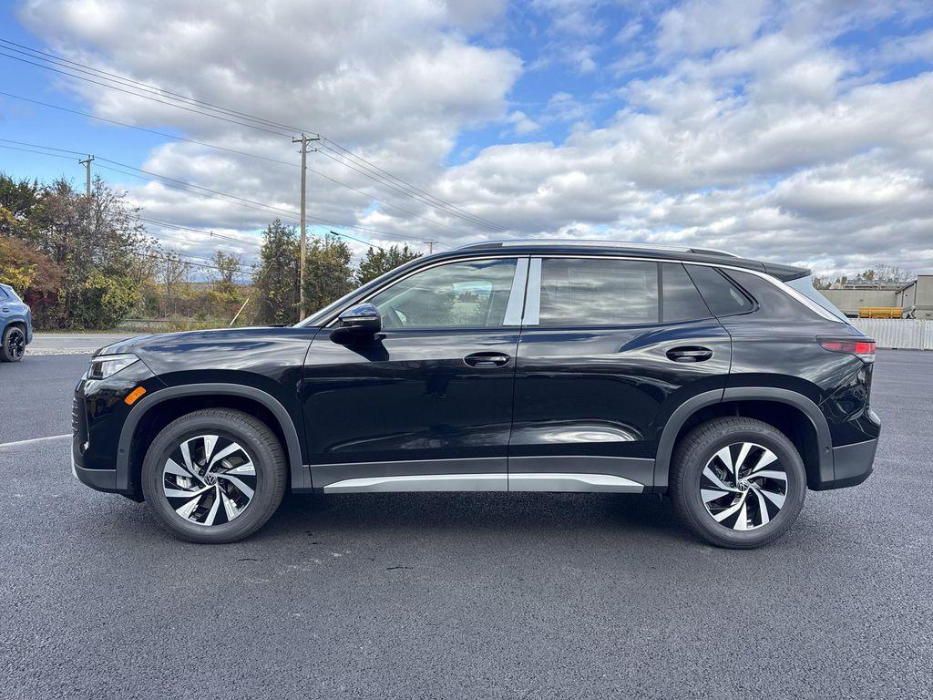 new 2025 Volkswagen Tiguan car, priced at $30,882