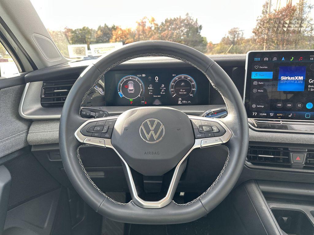 used 2025 Volkswagen Tiguan car, priced at $28,695