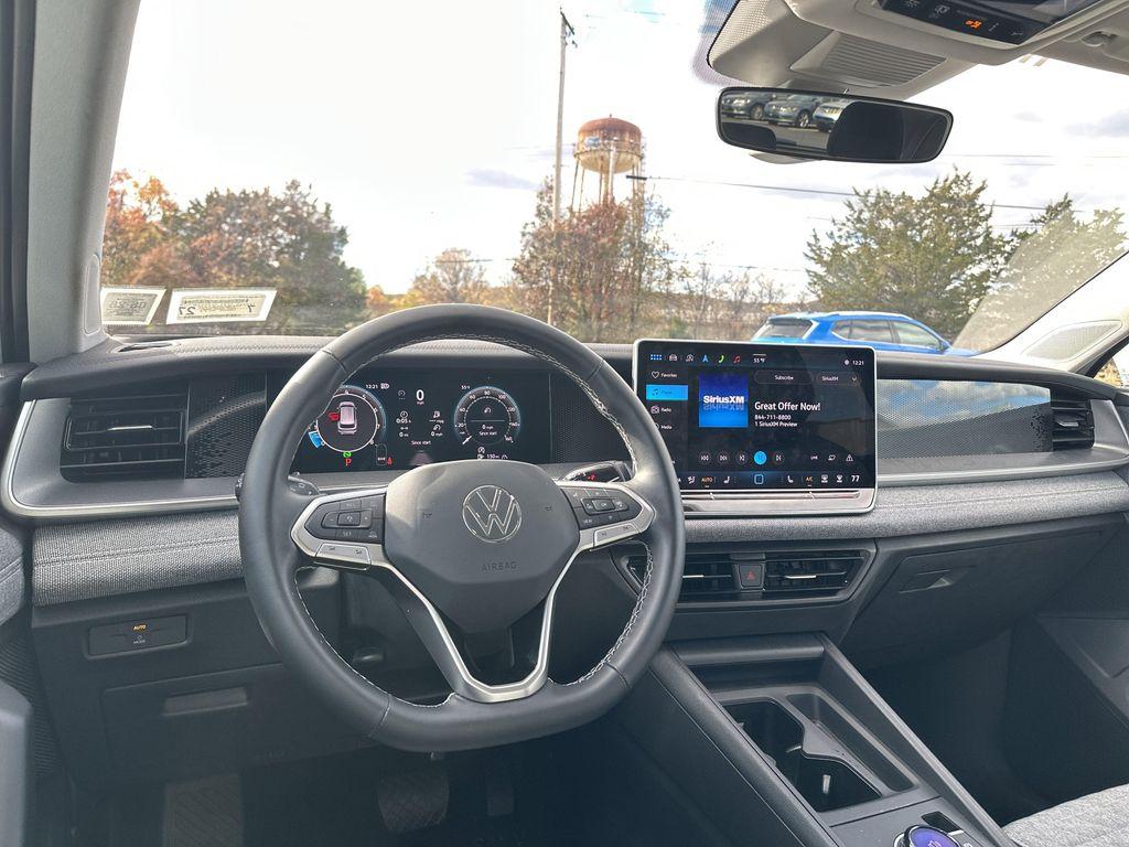 used 2025 Volkswagen Tiguan car, priced at $28,695