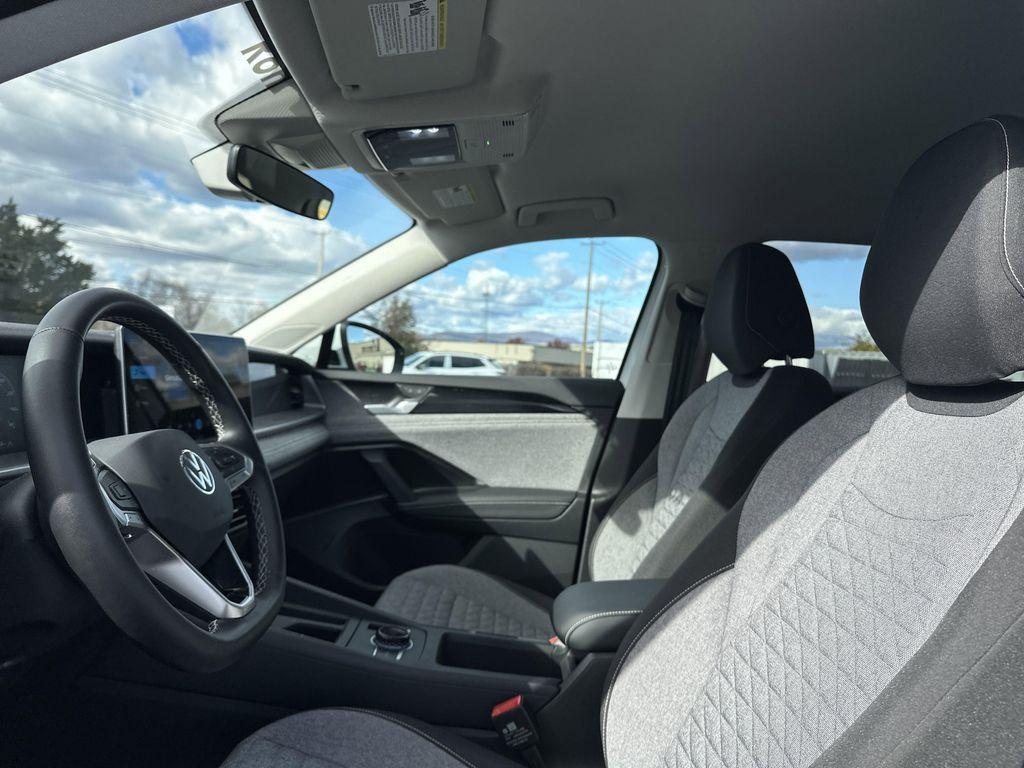 used 2025 Volkswagen Tiguan car, priced at $28,695