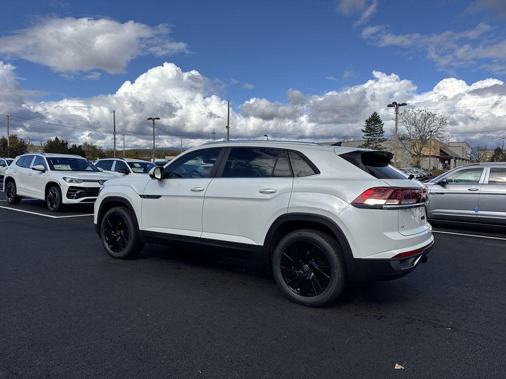 new 2026 Volkswagen Atlas Cross Sport car, priced at $46,488