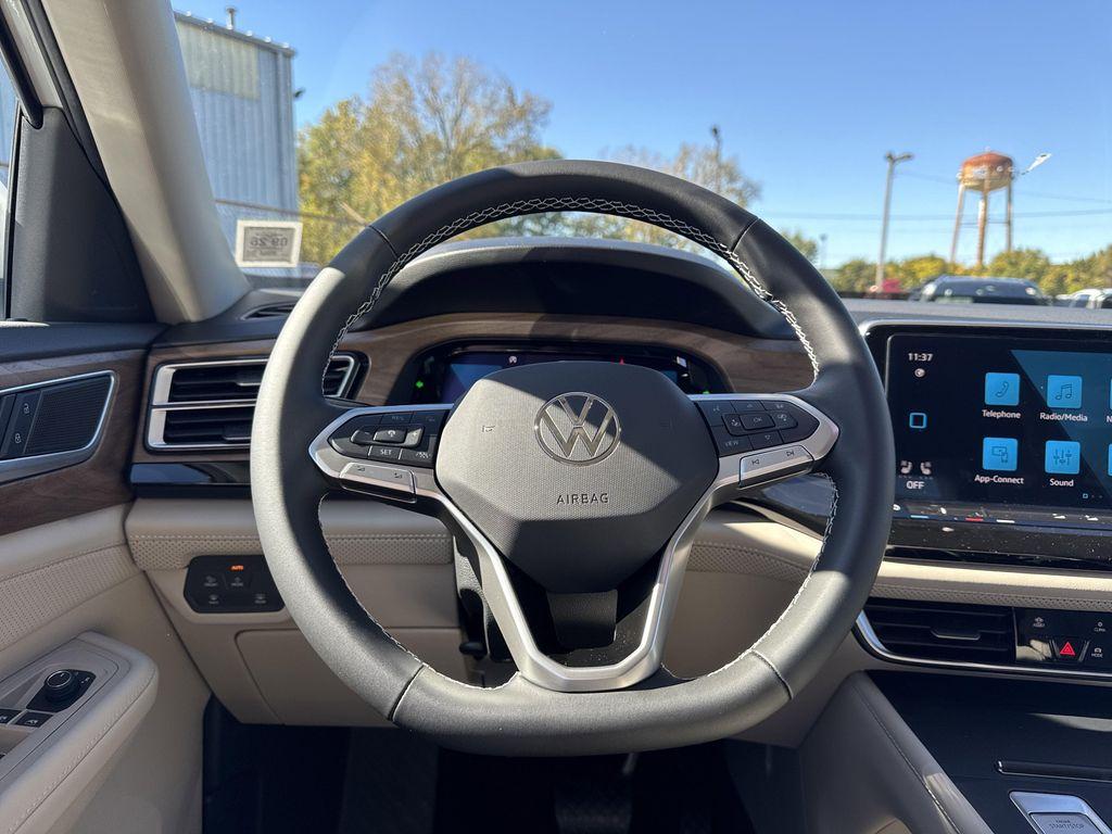 new 2026 Volkswagen Atlas car, priced at $40,284