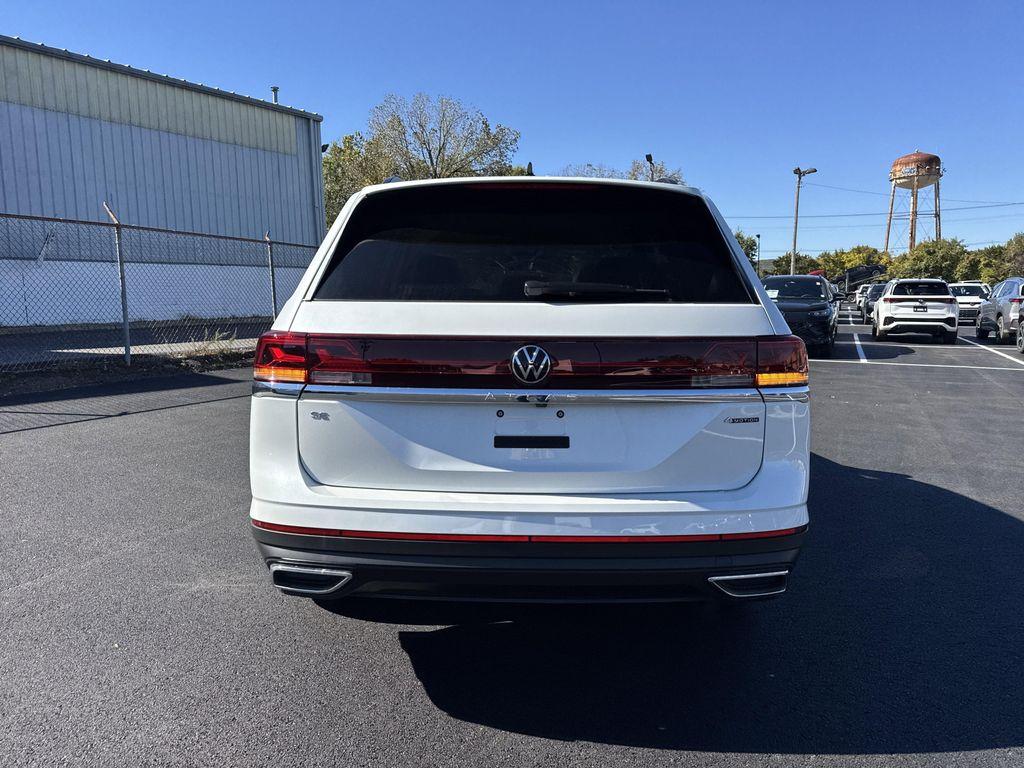 new 2026 Volkswagen Atlas car, priced at $40,284