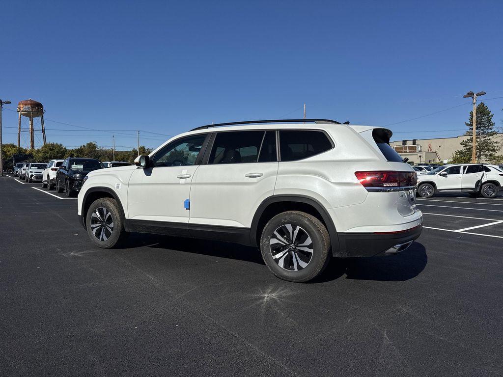 new 2026 Volkswagen Atlas car, priced at $40,284