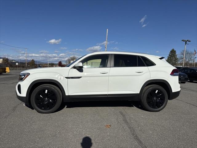 new 2024 Volkswagen Atlas Cross Sport car, priced at $42,308