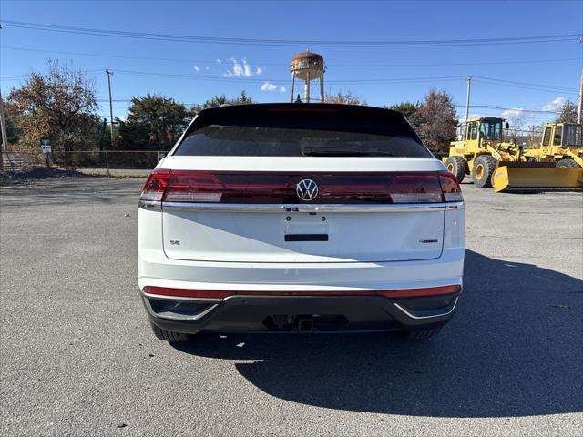 new 2024 Volkswagen Atlas Cross Sport car, priced at $42,308