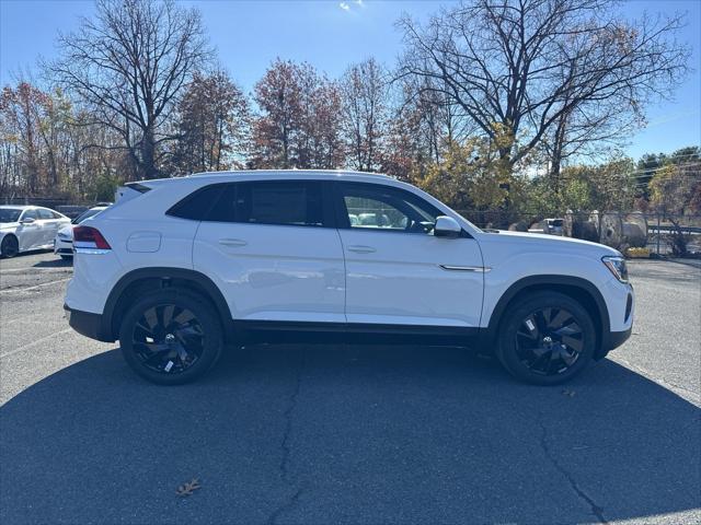 new 2024 Volkswagen Atlas Cross Sport car, priced at $42,308