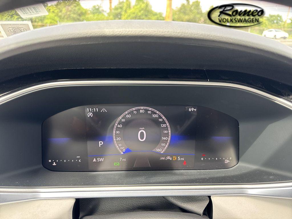 new 2025 Volkswagen Taos car, priced at $32,028