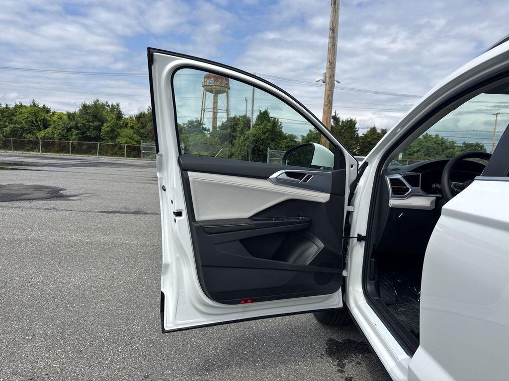 new 2025 Volkswagen Taos car, priced at $29,421