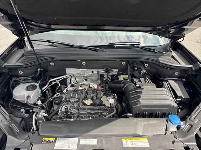 used 2024 Volkswagen Atlas car, priced at $35,500