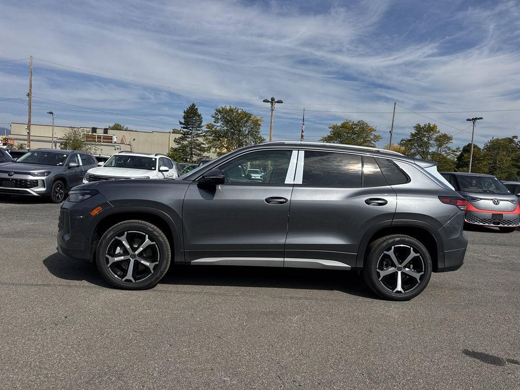 new 2025 Volkswagen Tiguan car, priced at $36,382