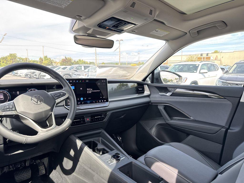 new 2025 Volkswagen Tiguan car, priced at $36,382
