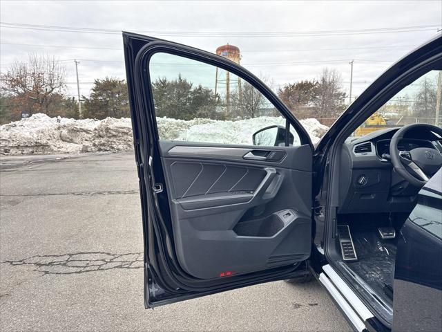 new 2024 Volkswagen Tiguan car, priced at $36,518