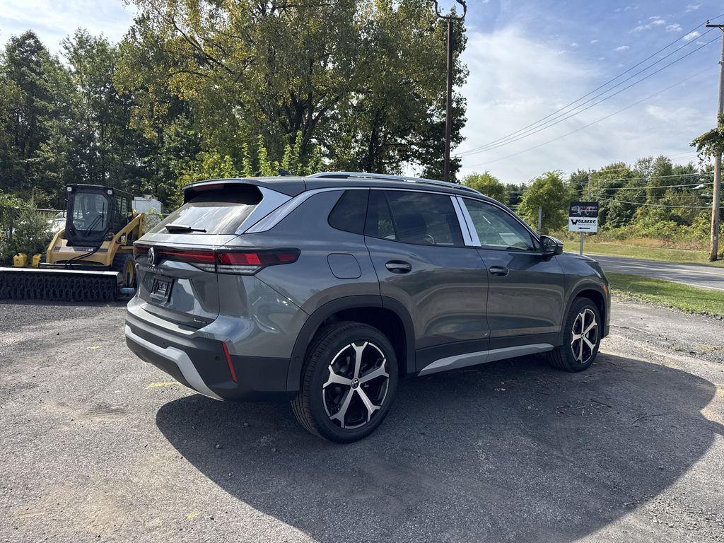 new 2025 Volkswagen Tiguan car, priced at $36,030