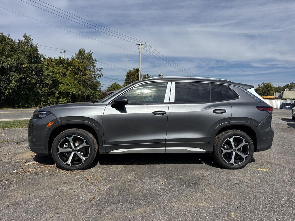 new 2025 Volkswagen Tiguan car, priced at $36,030