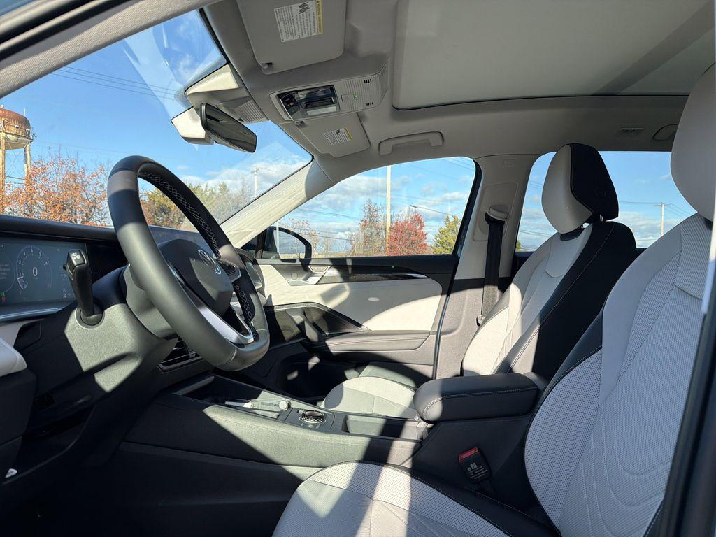 new 2025 Volkswagen Tiguan car, priced at $35,326