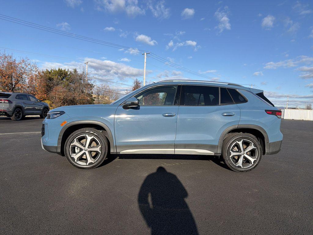 new 2025 Volkswagen Tiguan car, priced at $35,326