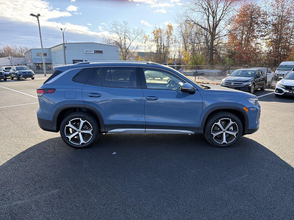 new 2025 Volkswagen Tiguan car, priced at $35,326