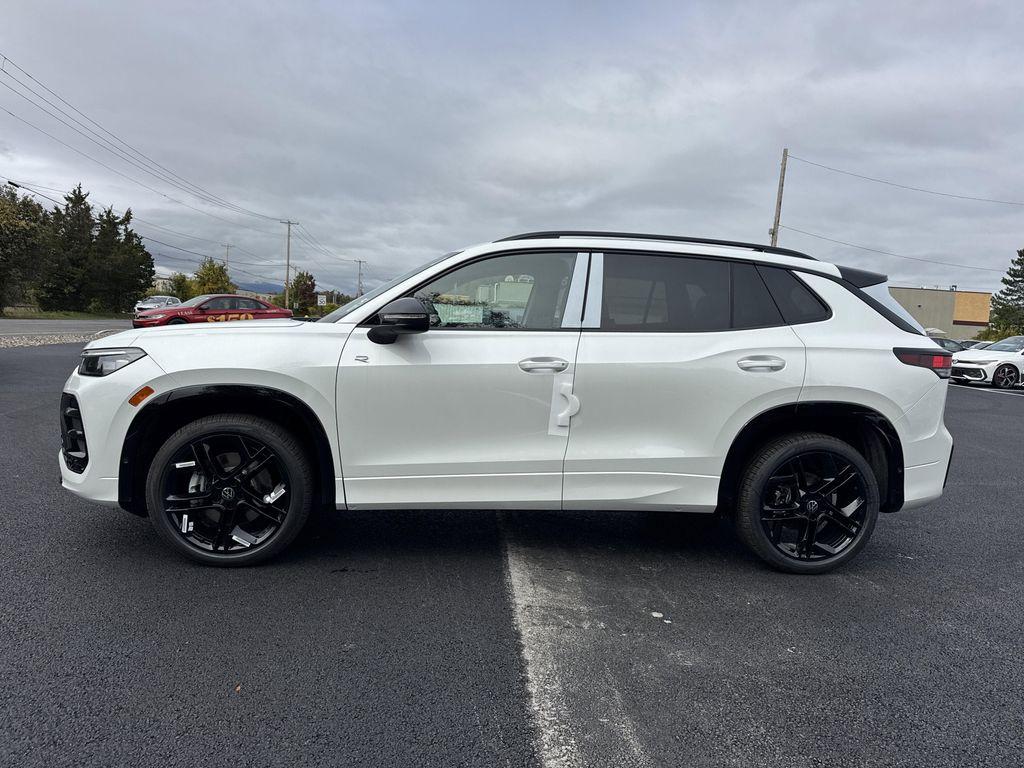 new 2025 Volkswagen Tiguan car, priced at $37,702