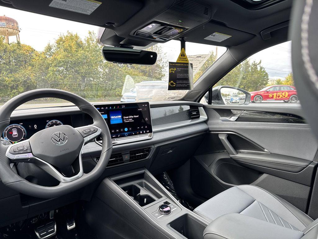 new 2025 Volkswagen Tiguan car, priced at $37,702