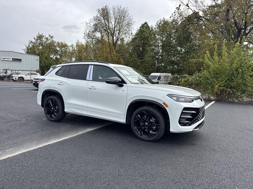 new 2025 Volkswagen Tiguan car, priced at $37,702