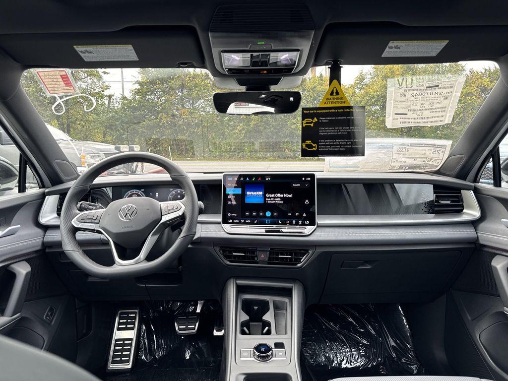new 2025 Volkswagen Tiguan car, priced at $37,702
