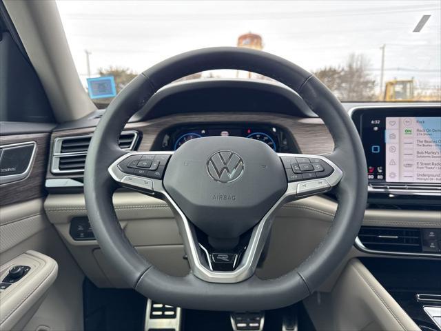 new 2025 Volkswagen Atlas car, priced at $53,136