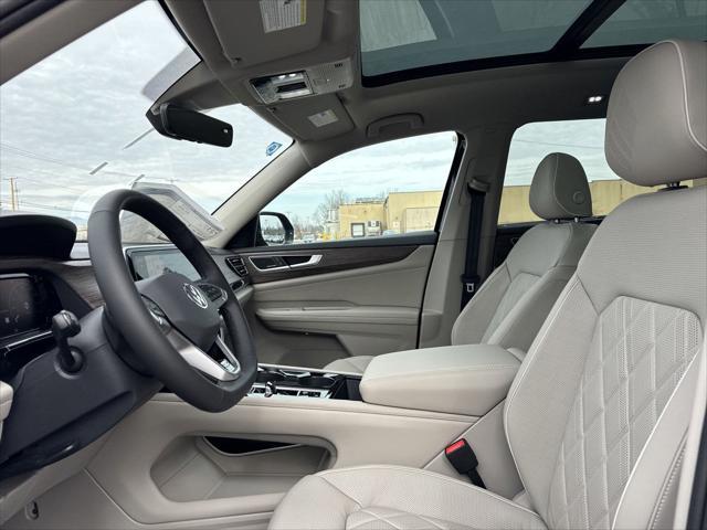 new 2025 Volkswagen Atlas car, priced at $53,136