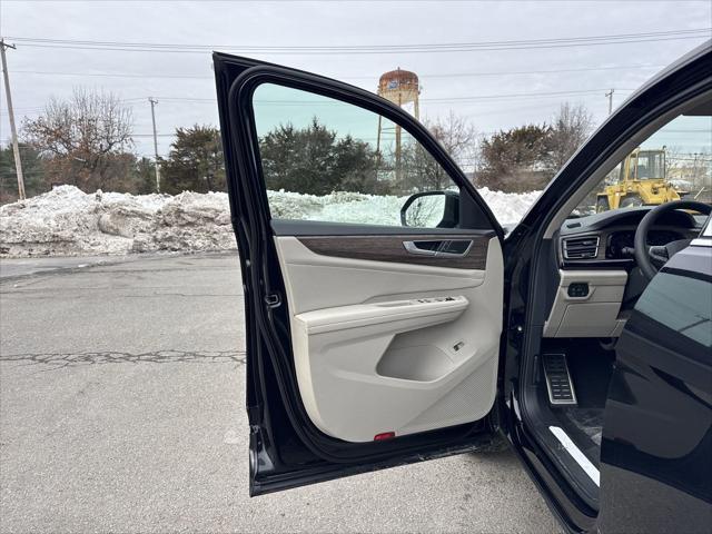 new 2025 Volkswagen Atlas car, priced at $53,136