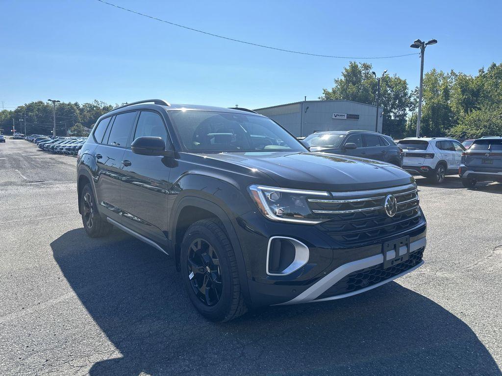 new 2026 Volkswagen Atlas car, priced at $48,421