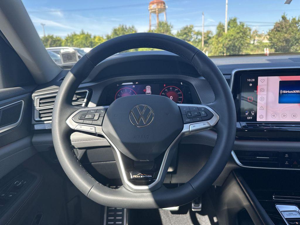 new 2026 Volkswagen Atlas car, priced at $48,421
