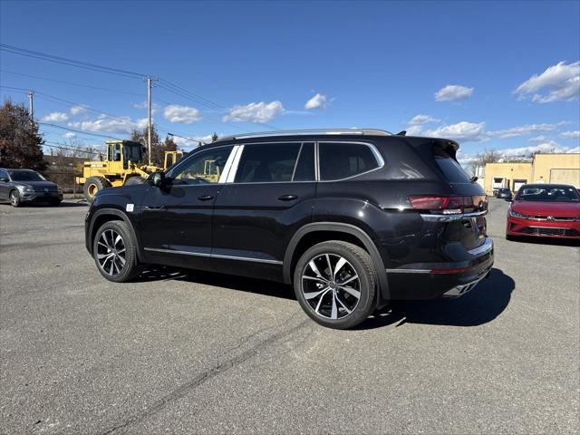 new 2024 Volkswagen Atlas car, priced at $50,838