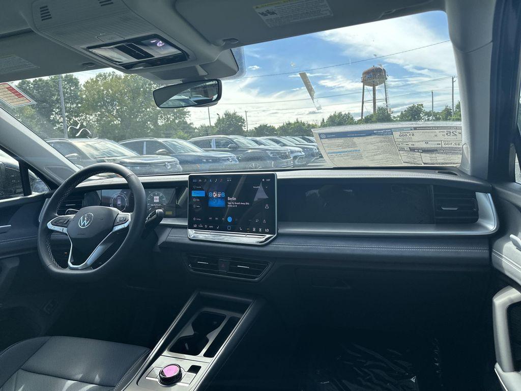 new 2025 Volkswagen Tiguan car, priced at $34,871