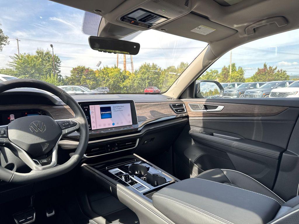 new 2026 Volkswagen Atlas car, priced at $56,214