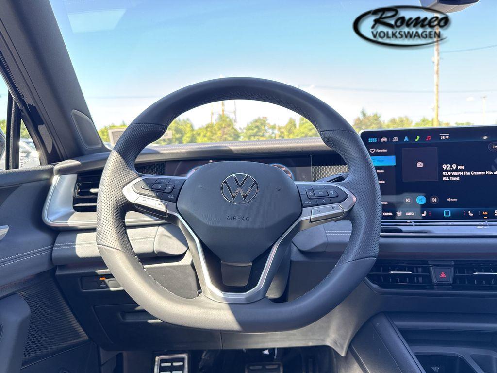 new 2025 Volkswagen Tiguan car, priced at $37,797