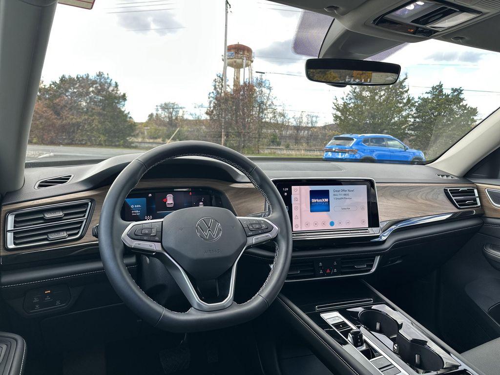 used 2025 Volkswagen Atlas car, priced at $40,995