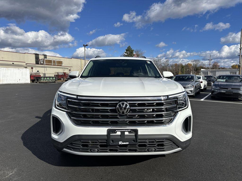 used 2025 Volkswagen Atlas car, priced at $40,995