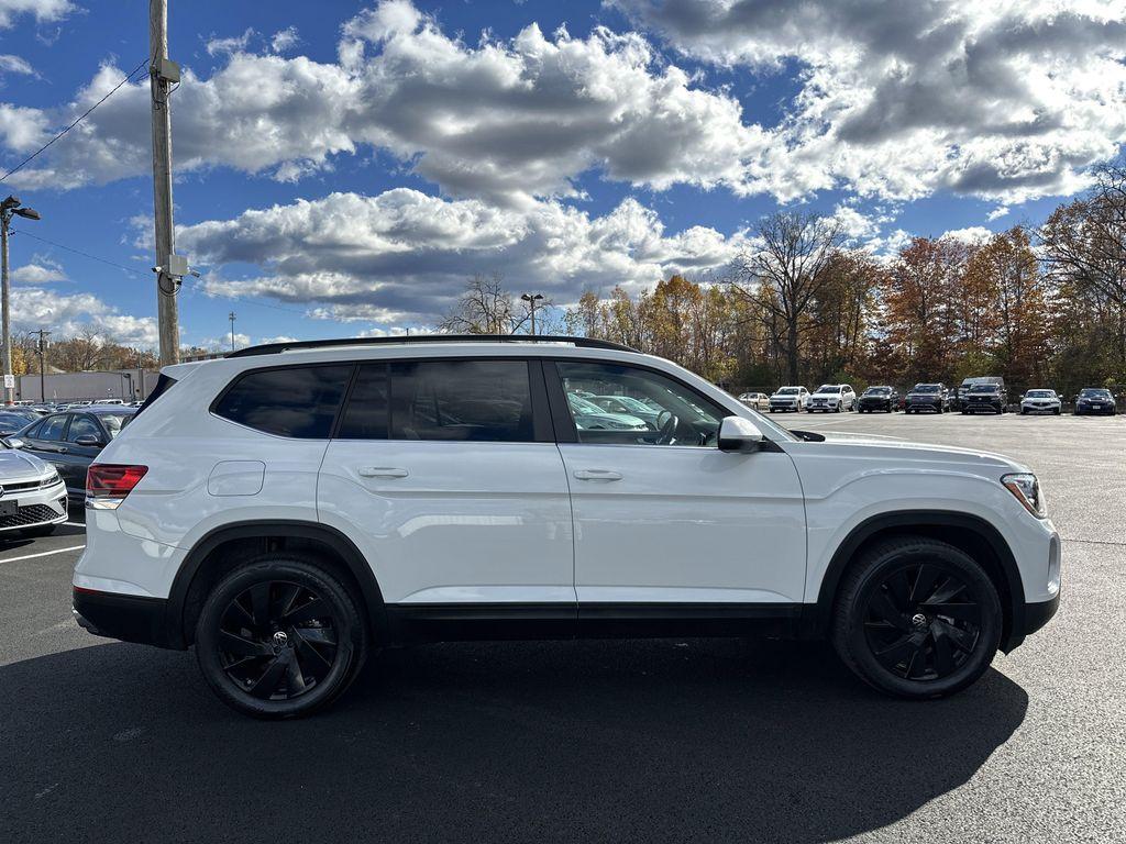 used 2025 Volkswagen Atlas car, priced at $40,995