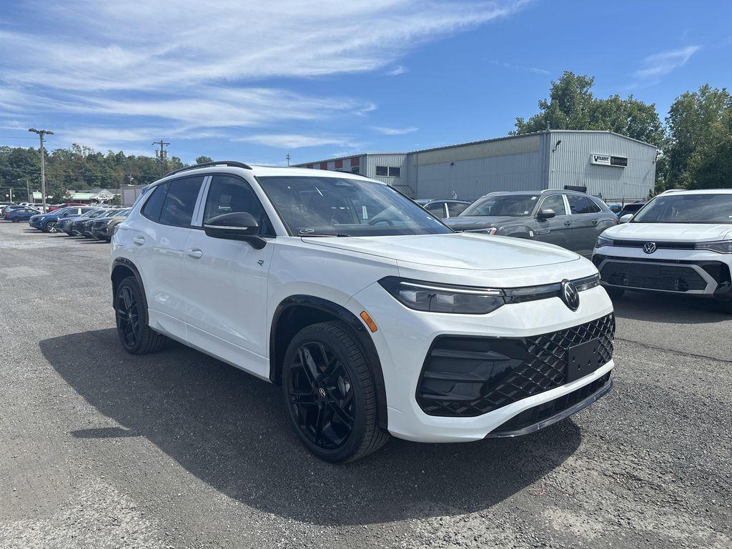 new 2025 Volkswagen Tiguan car, priced at $37,286