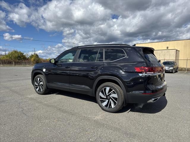 new 2024 Volkswagen Atlas car, priced at $42,178