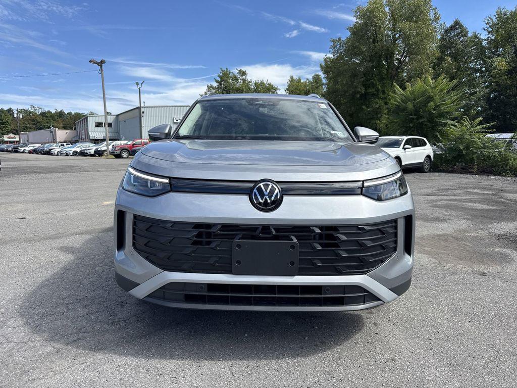 new 2025 Volkswagen Tiguan car, priced at $34,121